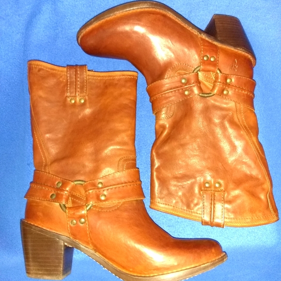 Frye Carmen Leather Harness Short Boots Whiskey 8.5 9 - Picture 10 of 12